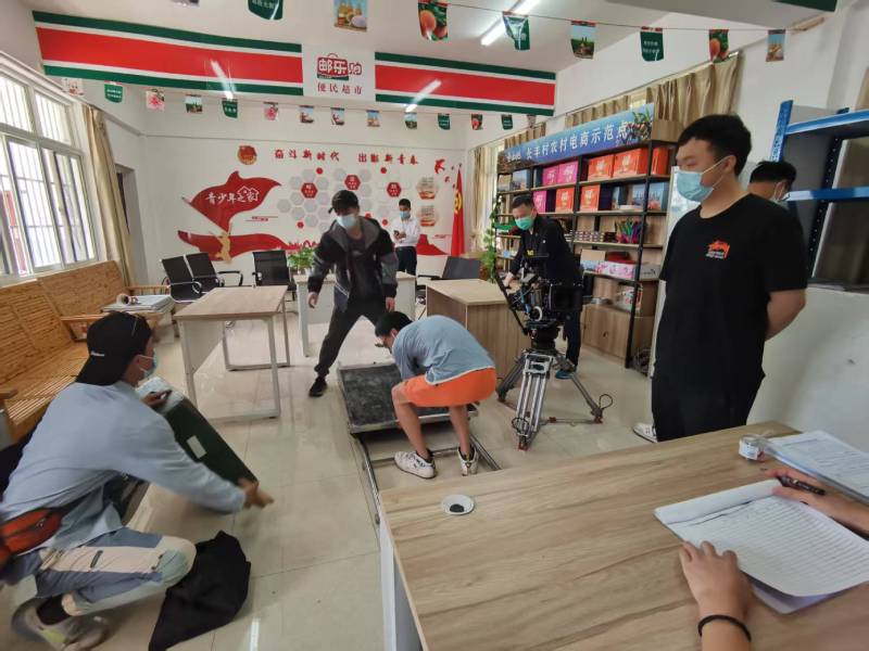 宝应县广告片拍摄公司：极简主义践行者，少即是多的视觉哲学