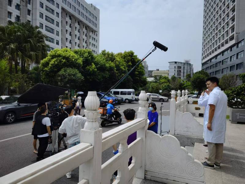 宝应县广告片拍摄公司低成本实现高规格制作的诀窍
